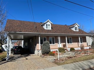 Two or more storey for sale, Drummondville