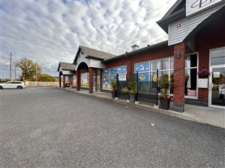 Commercial building/Office for sale, Brossard