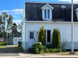 Two or more storey for sale, Sept-Îles