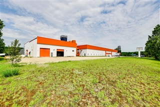 Industrial building for rent, Ripon