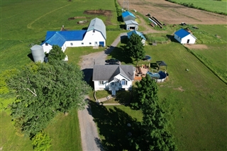 Farm for sale, Saint-Anaclet-de-Lessard